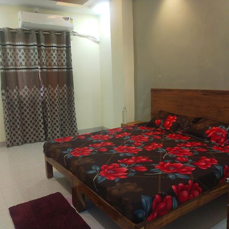 Anant Home Stay 乌贾因 外观 照片